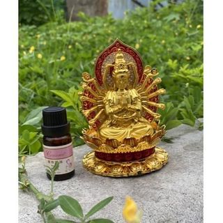 Tượng Phật Bà Quan Âm Nghìn Tay trang trí taplo ô tô - phật bà 2 mặt đế có nước hoa siêu sang trọng