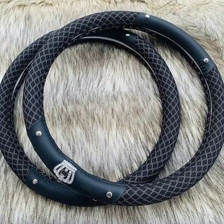 Bọc Vô Lăng Vương Miệng-Thiên Nga Kẻ Lưới Size 38cm Phù Hợp Cho Hầu Hết Các Loại Xe Thoáng Khí, Thấm Hút Mồ Hôi Tốt