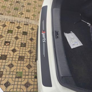 Sét 9 Miếng Vân Carbon Chống Trầy Xước Bậc Và Cốp Xe ( Gồm 8 Miếng Bậc + 1 Miếng Cốp )