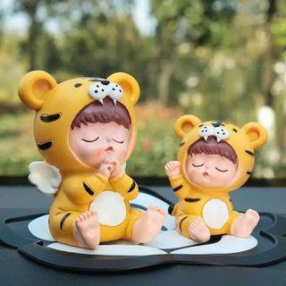 Gia Đình Tiểu Hổ – Phụ Kiện Trang Trí Taplo Ô Tô, Decor Xe Thêm Cute & Nhí Nhảnh Dễ Thương