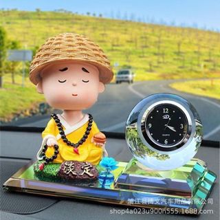 Set nước hoa đồng hồ bên chú tiểu áo vàng siêu đẹp-sang trọng-trăng trí ô tô nhà cửa