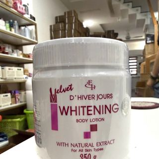 Dưỡng body trắng Velvet 350g