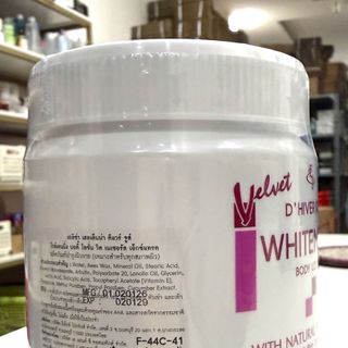 Dưỡng body trắng Velvet 350g