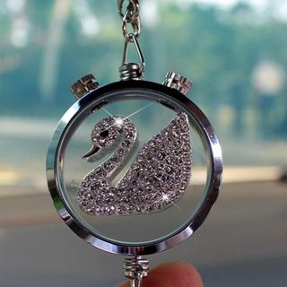thiên nga khánh nước hoa treo gương ô tô