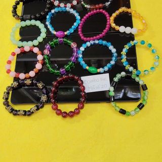 Lô 14 chuỗi đeo tay ngẫu nhiên 14 mẫu khác nhau, giá 140k/1 combo 14 chuỗi