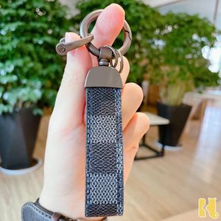 Móc khoá da LV cao cấp sang trọng,móc chìa khóa xe ô tô xe máy, khóa nhà tránh mất quên chìa khóa Móc Chìa Khoá Móc Khóa Women Nữ
