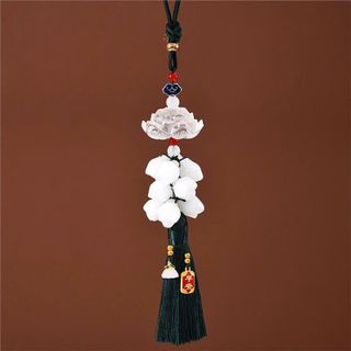 Khánh Treo Ô Tô Hoa Sen Chùm Hoa Linh Lan Thanh Khiết – Khánh Treo Gương Xe Sang Trọng, Trang Trí Phong Cách Á Đông