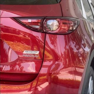 Logo Chữ Nổi PREMIUM, LUXURY Dán Đuôi Xe Mazda Kia Mạ Điện Sáng Bóng - Mộc Lan Car