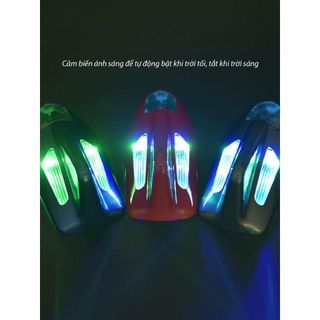 Ăng Ten Vây Cá Mập Hàng Cao Cấp Có Đèn Led Chạy Bằng Năng Lượng Mặt Trời Gắn Trên Nóc Xe Hơi khaihuyauto