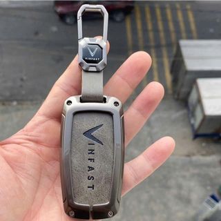 Bộ Ốp Chìa Khoá Kim Loại Mặt Trong Suốt Kết Hợp với Mặt Lưng Da Cao Cấp Dùng Cho Xe Điện VinFast VF3, VF5, LIMOGREEN