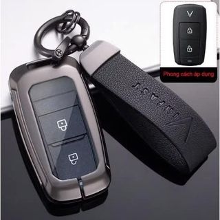 Bộ Ốp Chìa Khoá Kim Loại Mặt Trong Suốt Kết Hợp với Mặt Lưng Da Cao Cấp Dùng Cho Xe Điện VinFast VF3, VF5, LIMOGREEN