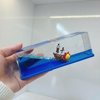 Mô Hình Thuyền Bất Tử Trong Bể Nước Chất Lỏng Trôi Chai Để Bàn Thu Nhỏ Trưng Bày Taplo Ô Tô