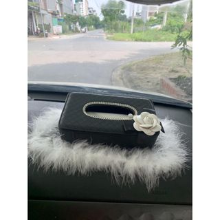 Hộp giấy ăn Hoa Trà trắng bọc da PU cao cấp đính đá để ô tô -hộp đựng giấy