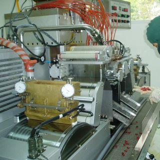 Tìm nhà phân phối sản phẩm Dầu Gấc Viên Nang Vinaga