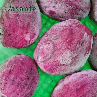 Frozen red-fleshed dragon fruit