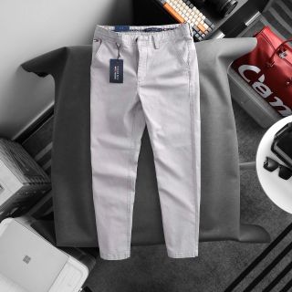 Mẫu quần dài nam thêu với chất kaki dày dặn, mịn, co giãn tốt, thiết kế form ống thoải mái, hàng full chi tiết.