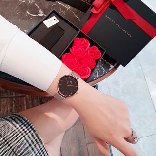 SET DANIEL CAO CẤP DA LƯỚI PETITE VÀ HOA HỒNG HỘP NƠ