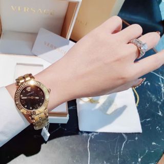 ĐỒNG HỒ NỮ CAO CẤP VERXACE DÂY THÉP MẶT ĐEN VÂN TIA