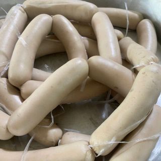 Xúc Xích Nhà Làm – Hương Vị Thủ Công Từ Thịt Tươi