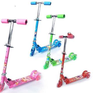 XE TRƯỢT SCOOTER 3 BÁNH PHÁT SÁNG CHO BÉ