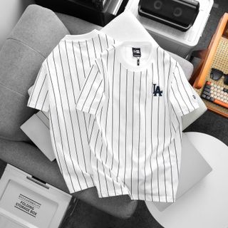 T- Shirt nam. Chất liệu 100% COTTON chính phẩm co giản 2 chiều xịn sò dày dặn mịn mát.