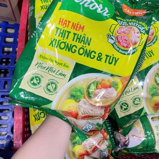 Hạt nêm thịt thăn, xương ống, tủy Knorr - 900g