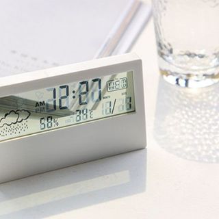 Đồng Hồ Báo Thức LCD Đa Năng – Hiển Thị Giờ, Nhiệt Kế, Lịch Vạn Niên TT7