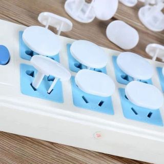 20 CHIẾC BỊT Ổ ĐIỆN AN TOÀN CHO BÉ