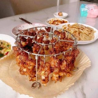 KHAY TRÒN XIÊN THỊT NƯỚNG HÀNG 24 QUE, DÙNG NỒI CHIÊN
