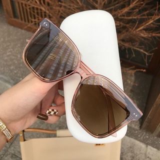 Kính râm màu nâu dành cho nữ, thương hiệu G mẫu mới 2025, kính râm dành cho livestream TikTok, làm cho khuôn mặt to trông thon gọn hơn, kính chống tia UV
