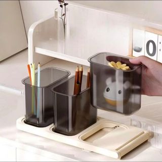 KHAY TIỆN ÍCH 4 NGĂN. CẮM BÚT HAY LÀM KỆ ĐỰNG MỸ PHẨM, KHAY ĐỰNG ĐIỀU KHIỂN