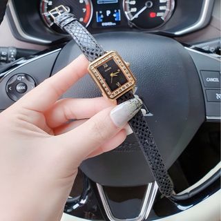 SĂN SALE MÙA HÈ ĐỒNG HỒ NỮ THỜI TRANG GUECS DÂY DA ĐEN MẶT VUÔNG
