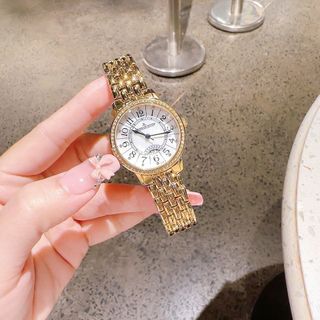 SĂN SALE MÙA HÈ ĐỒNG HỒ NỮ TRUNG CẤP JAGER LECOULTRE VÀNG VIỀN HỘT