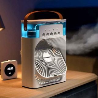 QUẠT PHUN SƯƠNG ĐỂ BÀN TÍCH HỢP ĐÈN LED