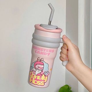 LY GIỮ NHIỆT KHÁC TÊN LABUBU 700ML CÓ TAY CẦM (T40)