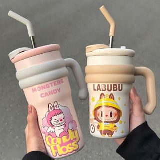 LY GIỮ NHIỆT KHÁC TÊN LABUBU 700ML CÓ TAY CẦM (T40)