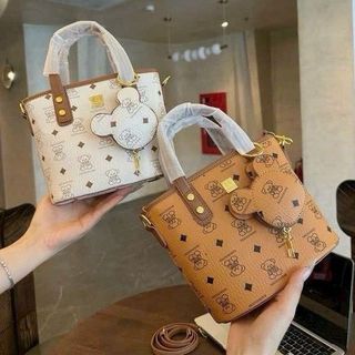 Túi xách nữ, túi đeo chéo họa tiết gấu in kèm ví nhỏ, có dây đeo chéo m498