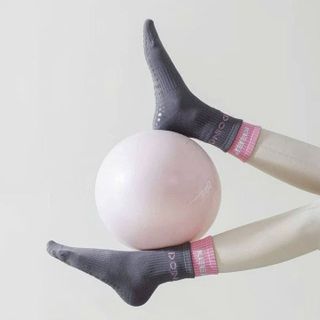 SET 8 ĐÔI TẤT CỔ CAO , TKE CAO SU CHỐNG TRƠN TRƯỢT