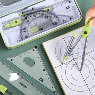 BỘ ĐỒ DÙNG HỌC TẬP 7 CHI TIẾT CHO BÉ HỌC HÌNH HỌC, COMPA, EKE, THƯỚC KẺ FULL BOX