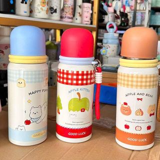 BÌNH GIỮ NHIỆT, CÓ QUAI XÁCH, CÓ ỐNG MÚT, TIỆN LỢI CHO CÁC BÉ
