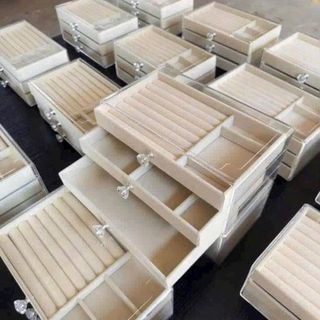HỘP ĐỰNG TRANG SỨC NHUNG 3 TẦNG SIÊU XINH
