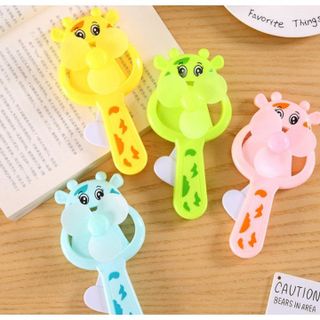 QUẠT MINI CẦM TAY, QUẠT BÓP TAY 2 CÁNH QUẠT HÌNH THÚ KUTE