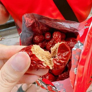 TÁO ĐỎ TÂN CƯƠNG GÓI 800GR