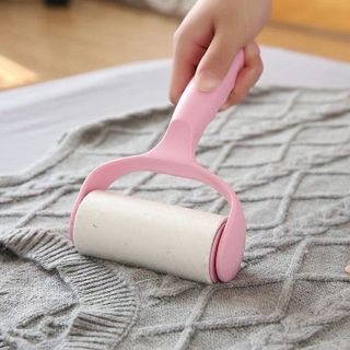 CÂY LĂN BỤI QUẦN ÁO KÈM 2 CUỘN LĂN