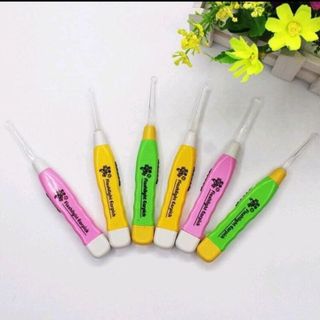 LẤY RÁY TAI CÓ ĐÈN LOẠI NHỰA CHO BÉ