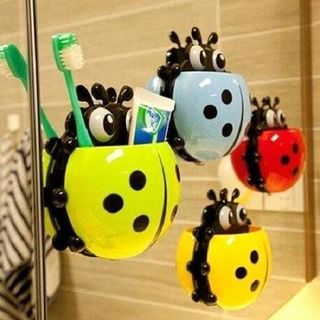 BỌ RÙA GẮN TƯỜNG ĐỰNG BÀN CHẢI NGỘ NGHĨNH