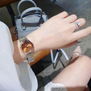 XẢ KHO ĐỒNG HỒ NAM NỮ TRUNG CẤP OMAGE VIỀN BEZEL KHOÁ BƯỚM