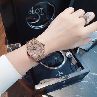 ĐỒNG HỒ COUPLE CAO CẤP HUPOT MẶT FULL HỘT NIỀNG ĐỒNG DÂY DA BỌC SILICON