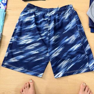 Short dù nam 1 lớp đi biển.