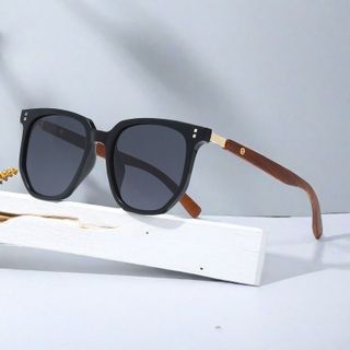 Kính Mắt Vintage Gọng Trong Phối Nâu Cá Tính TT32